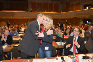 Christian Ude gratuliert Natascha Kohnen zur Wiederwahl als Generalsekretärin