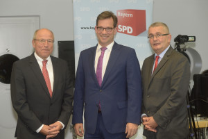 Alfred Gaffal (Präsident der vbw - Vereinigung der Bayerischen Wirtschaft e. V.), Florian Pronold (Vorsitzender der BayernSPD, Parlamentarischer Staatssekretär im Bundesministerium für Umwelt und Bau) und Bertram Brossardt (Hauptgeschäftsführer der Verbän