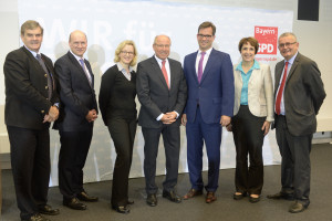 von links nach rechts: Ewald Schurer (Stellvertretender Vorsitzender der BayernSPD), Dr. Markus Rieß (Mitglied im Präsidium der vbw - Vereinigung der Bayerischen Wirtschaft e. V.), Natascha Kohnen (Generalsekretärin der BayernSPD), Alfred Gaffal (Präsiden