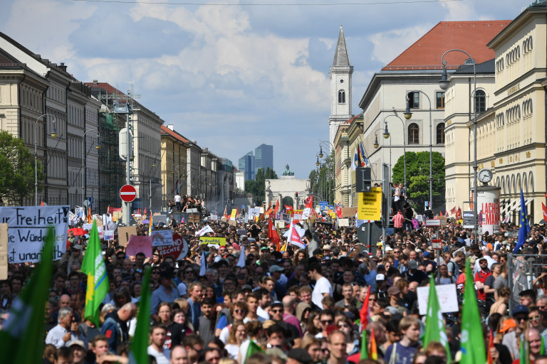Ein starkes Signal: 40.000 Menschen zwischen Odeonsplatz und Siegestor