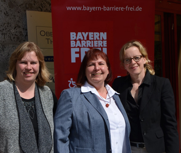 Bayern Barrierefrei Pressekonferenz am 14. April 2015 - Foto mit Ruth Waldmann, Sibylle Brandt und Natascha Kohnen (von links nach rechts)